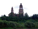 Развалины церкви в Ильинском